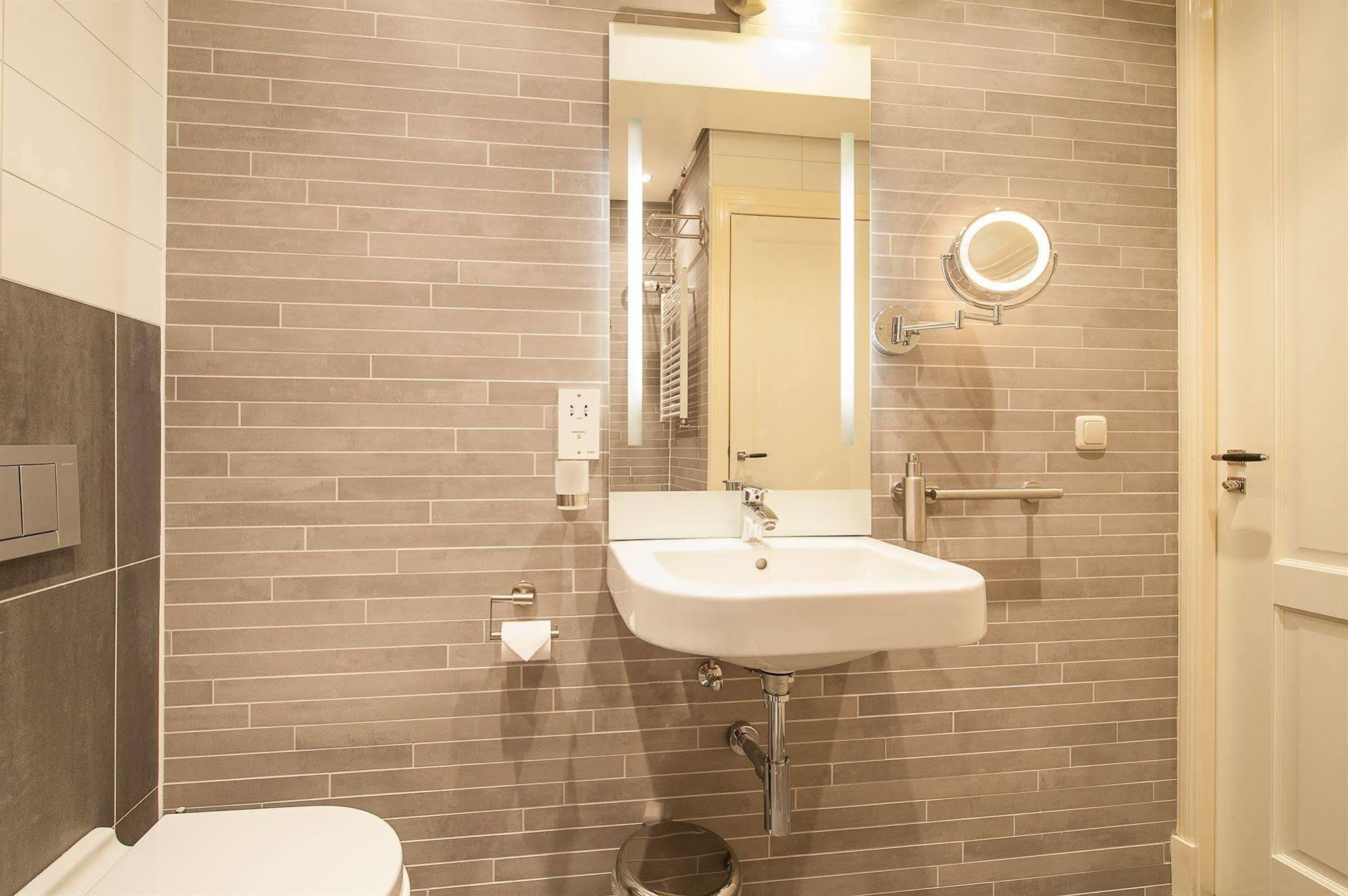 Short Stay Group Dapper Market Serviced Apartments Ámsterdam Exterior foto